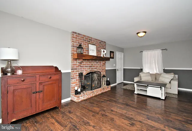 $479,900 | 9 White Oak Road, Fleetwood, PA 19522