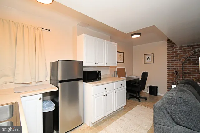 $479,900 | 9 White Oak Road, Fleetwood, PA 19522