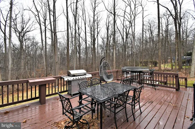 $479,900 | 9 White Oak Road, Fleetwood, PA 19522