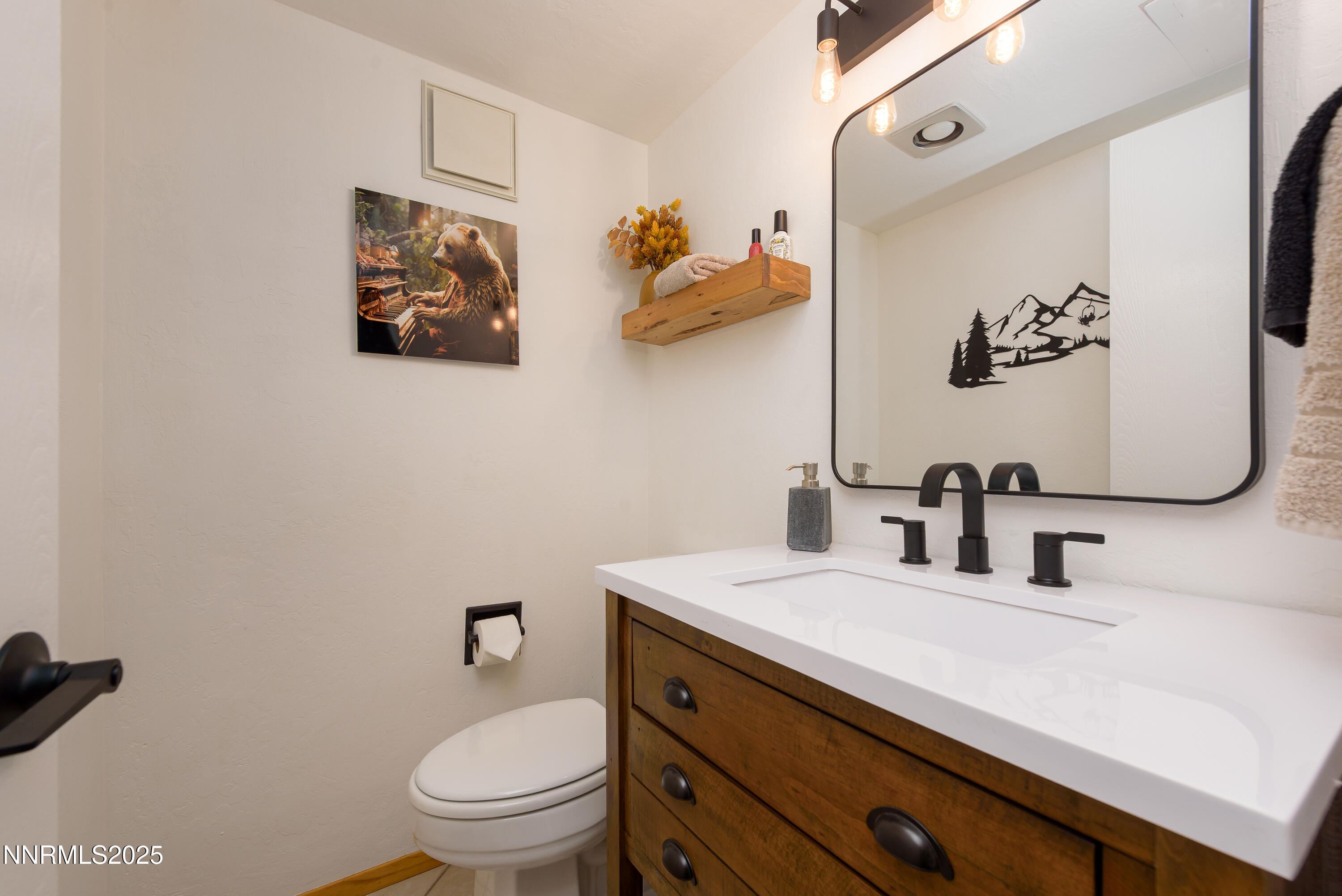 233 Clubhouse Circle Stateline, NV 89449 - Photo 18 of 27 233 Clubhouse Circle-42