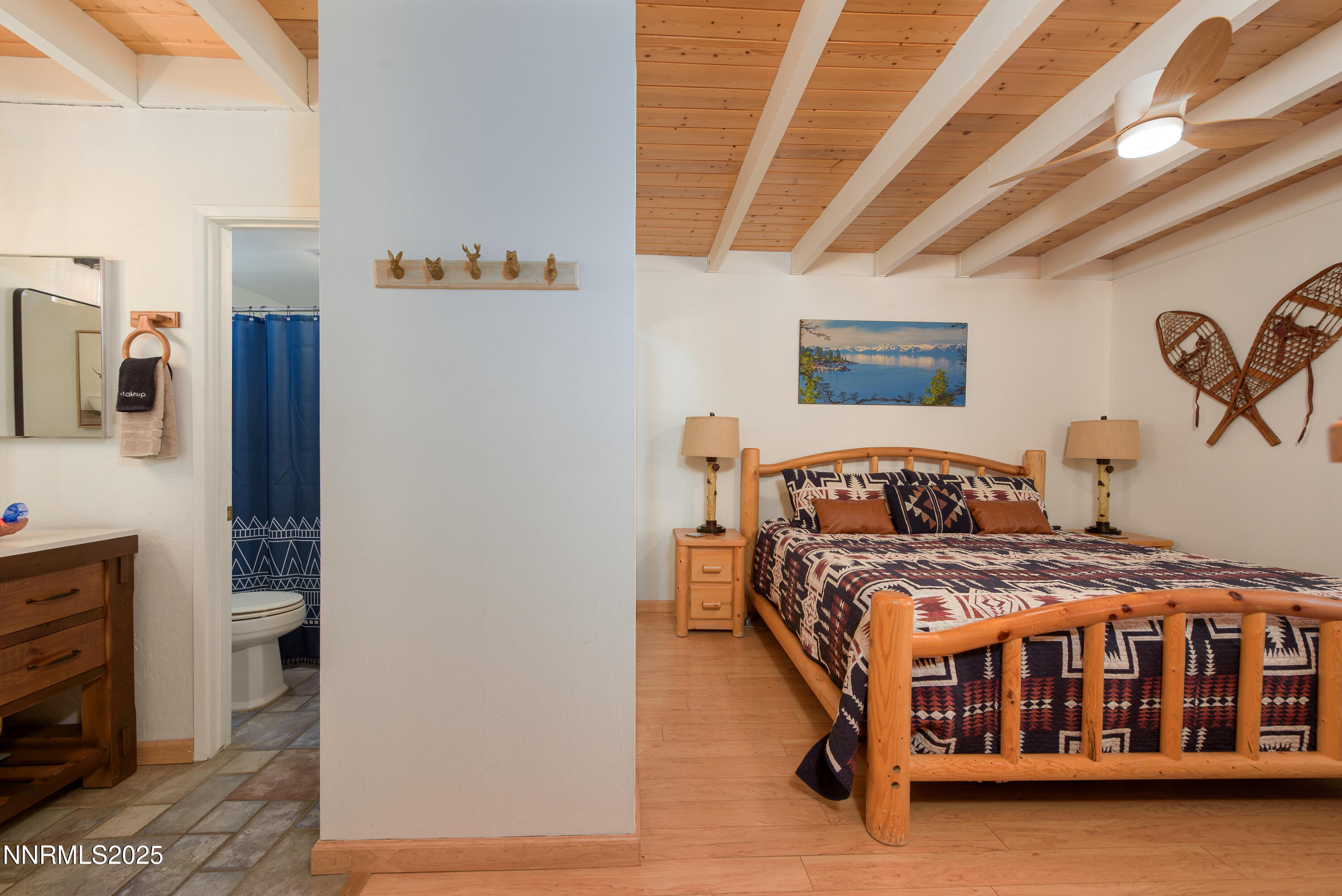 233 Clubhouse Circle Stateline, NV 89449 - Photo 10 of 27 233 Clubhouse Circle-27