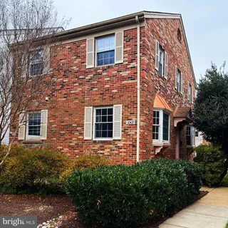$699,900 | 10419 Courthouse Drive, Fairfax, VA 22030