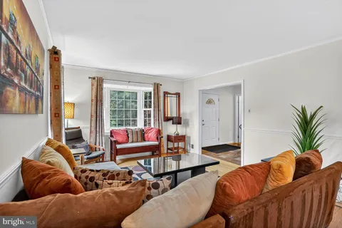 $699,900 | 10419 Courthouse Drive, Fairfax, VA 22030