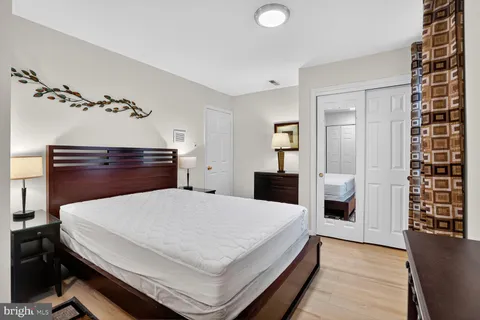 $699,900 | 10419 Courthouse Drive, Fairfax, VA 22030