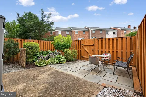 $699,900 | 10419 Courthouse Drive, Fairfax, VA 22030