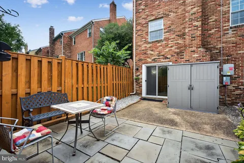 $699,900 | 10419 Courthouse Drive, Fairfax, VA 22030