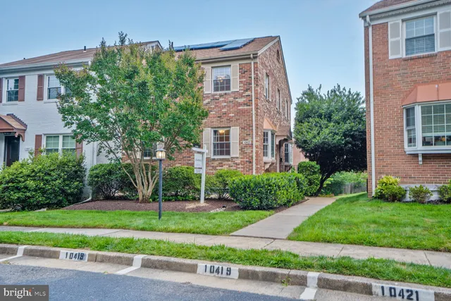 $699,900 | 10419 Courthouse Drive, Fairfax, VA 22030