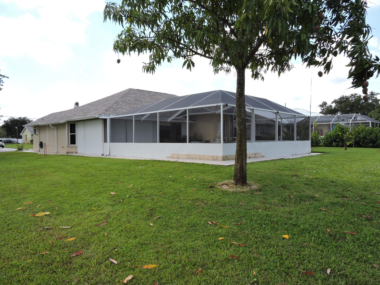 2318 Southeast Pinero Road Port St. Lucie, FL 34952 - Photo 4 of 24 DSCN2295