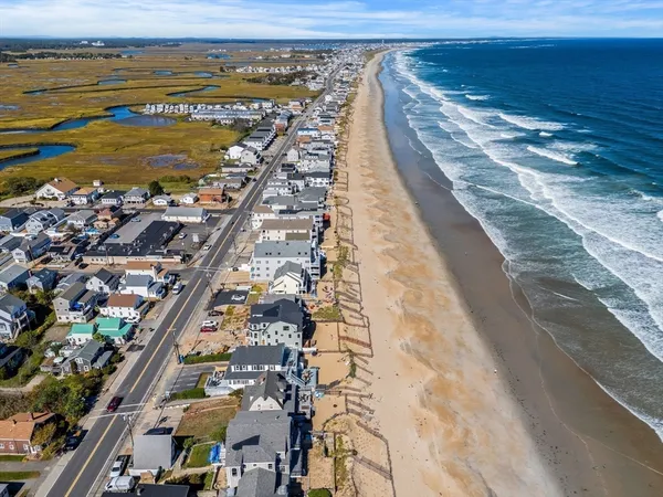 $549,990 | 178 North End Boulevard, Unit G, Salisbury, MA 01952