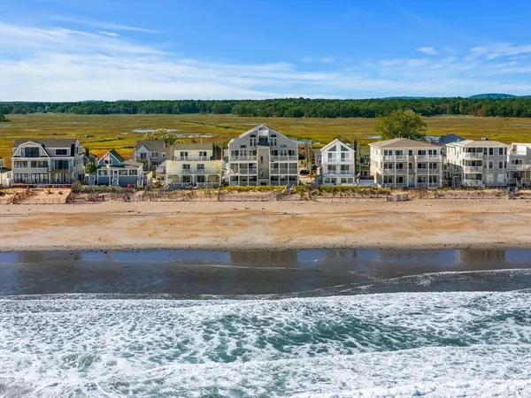 $549,990 | 178 North End Boulevard, Unit G, Salisbury, MA 01952