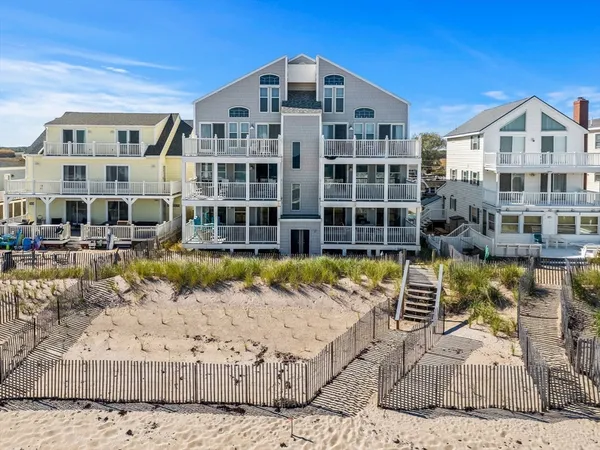 $549,990 | 178 North End Boulevard, Unit G, Salisbury, MA 01952