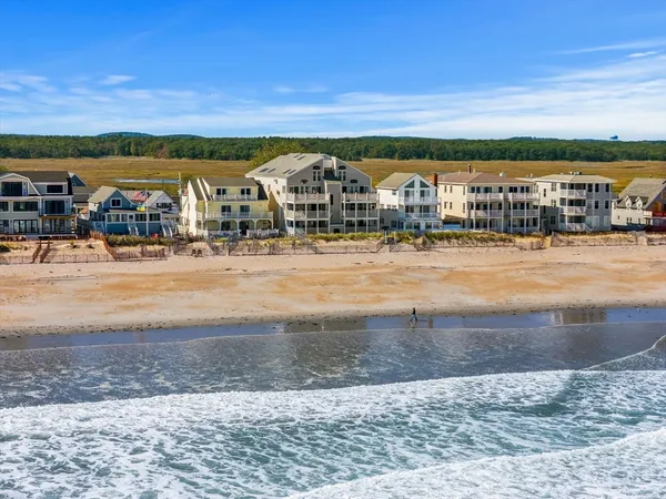 $549,990 | 178 North End Boulevard, Unit G, Salisbury, MA 01952