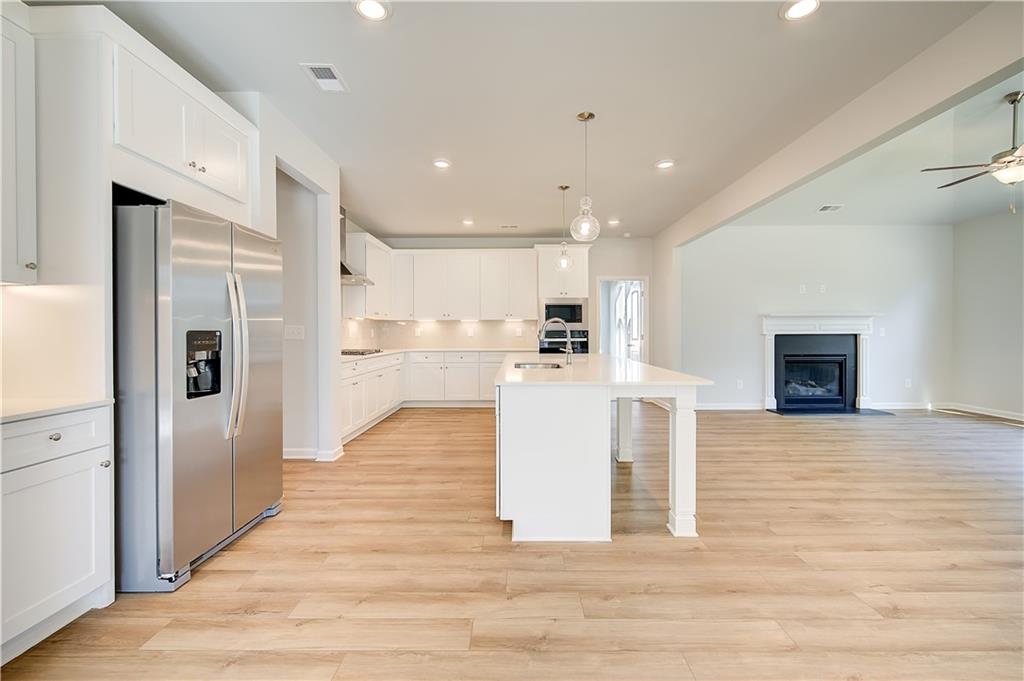 744 Dunlake Way Locust Grove, GA 30248 - Photo 8 of 31