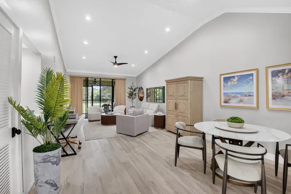 $9,500 | 7455 Glendevon Lane, Unit 206, Delray Beach, FL 33446