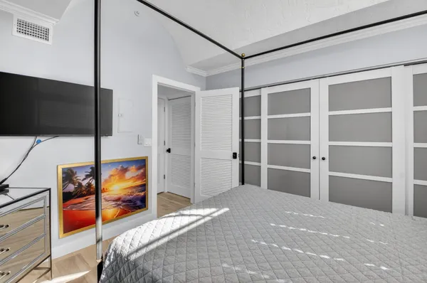 $9,500 | 7455 Glendevon Lane, Unit 206, Delray Beach, FL 33446