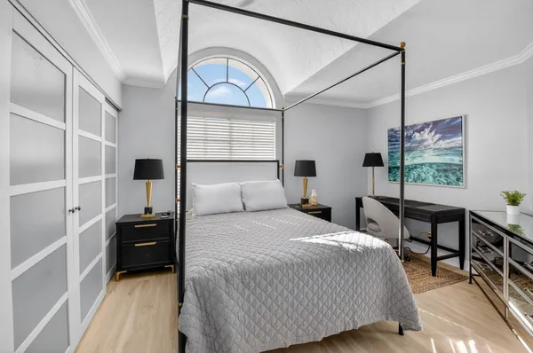 $9,500 | 7455 Glendevon Lane, Unit 206, Delray Beach, FL 33446