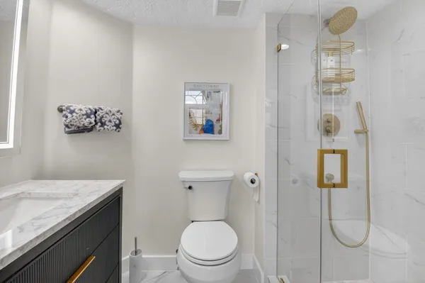 $9,500 | 7455 Glendevon Lane, Unit 206, Delray Beach, FL 33446