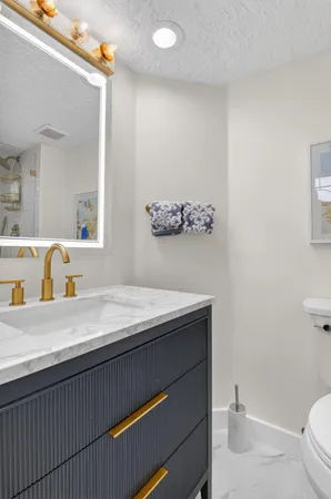 $9,500 | 7455 Glendevon Lane, Unit 206, Delray Beach, FL 33446