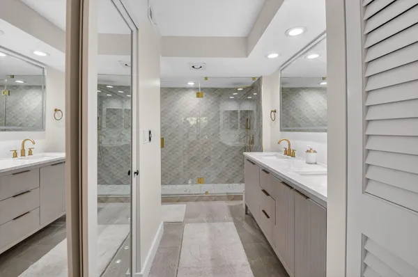 $9,500 | 7455 Glendevon Lane, Unit 206, Delray Beach, FL 33446