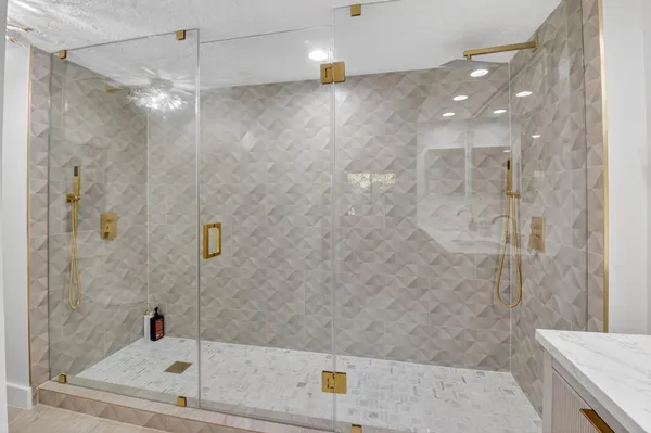 $9,500 | 7455 Glendevon Lane, Unit 206, Delray Beach, FL 33446