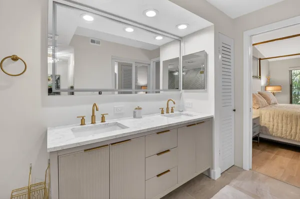 $9,500 | 7455 Glendevon Lane, Unit 206, Delray Beach, FL 33446