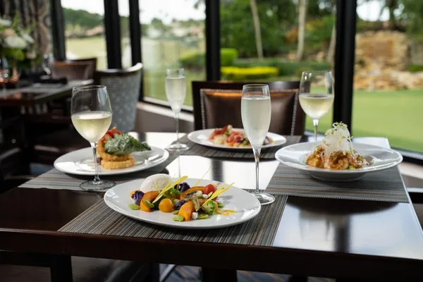 $9,500 | 7455 Glendevon Lane, Unit 206, Delray Beach, FL 33446