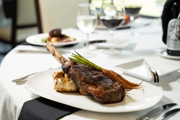 $9,500 | 7455 Glendevon Lane, Unit 206, Delray Beach, FL 33446