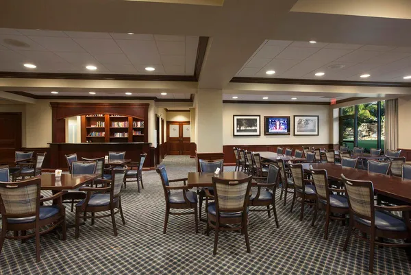 $9,500 | 7455 Glendevon Lane, Unit 206, Delray Beach, FL 33446