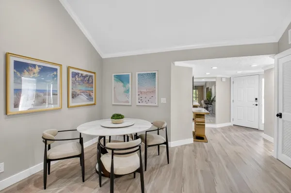 $9,500 | 7455 Glendevon Lane, Unit 206, Delray Beach, FL 33446