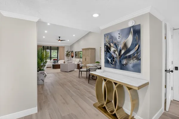 $9,500 | 7455 Glendevon Lane, Unit 206, Delray Beach, FL 33446