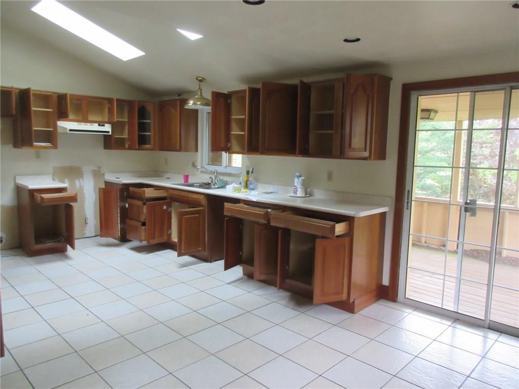 3604 Wayne Road Munhall, PA 15120 - Photo 4 of 8 Gallery Image 4