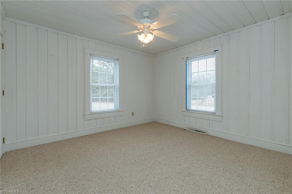 2581 Rowe Road Lexington, NC 27295 - Photo 19 of 27 Gallery Image 19