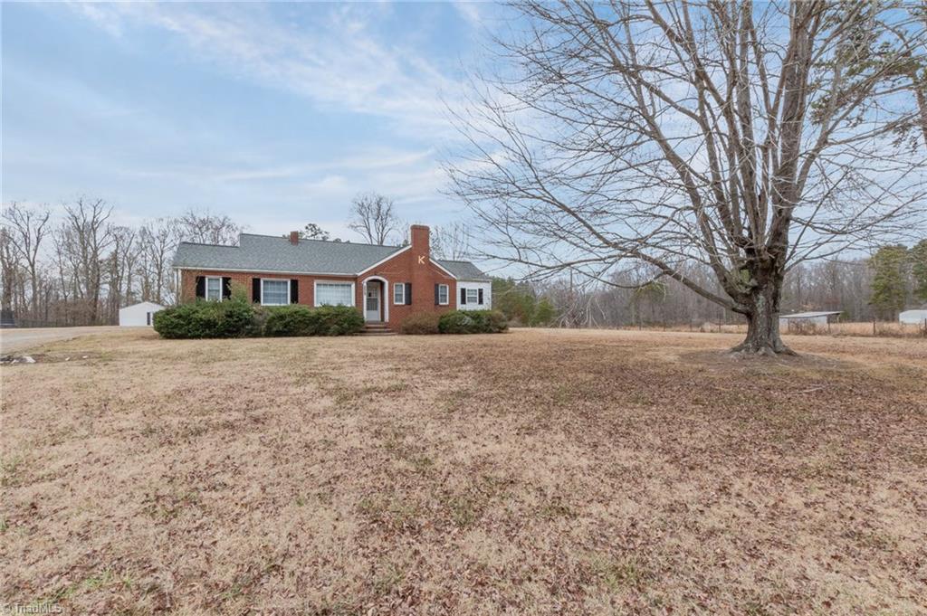 2581 Rowe Road Lexington, NC 27295 - Photo 2 of 27 Gallery Image 2