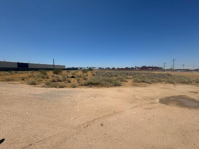 13630 Central Road Apple Valley, CA 92308 - Photo 4 of 17 IMG_8718