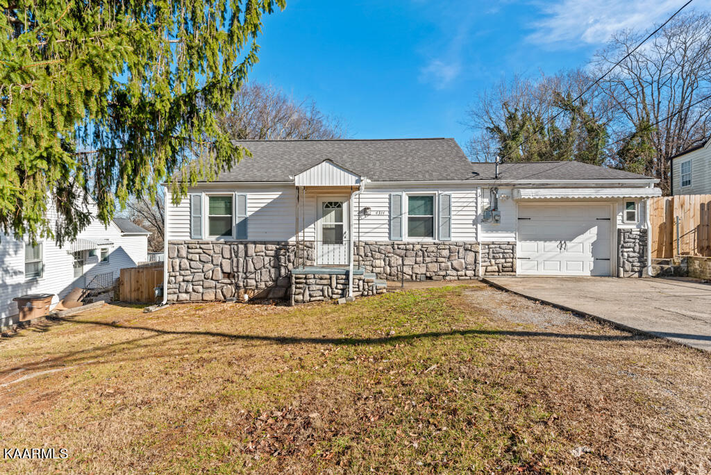 4314 Hayes Road Knoxville, TN 37912 - Photo 1 of 16 Hyns4314 (42)