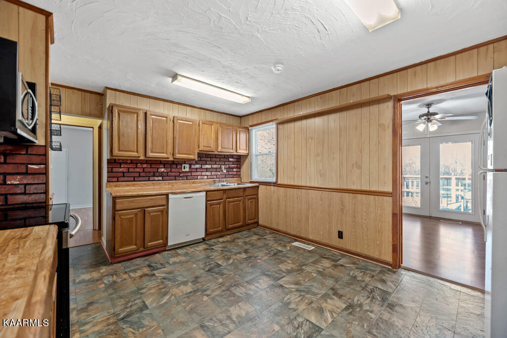 4314 Hayes Road Knoxville, TN 37912 - Photo 10 of 16 Hyns4314 (33)