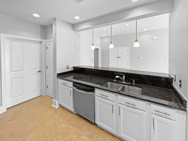 $197,000 | 620 Tennessee Street, Unit 102, Memphis, TN 38103