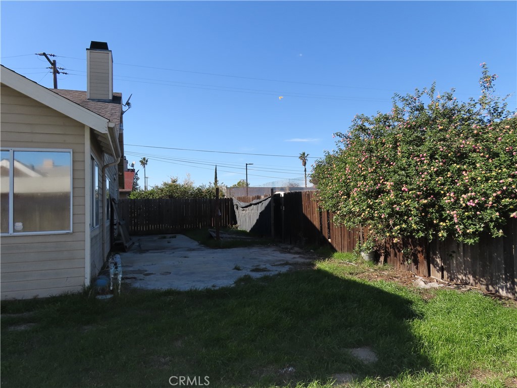 418 West Randall Avenue Rialto, CA 92376 - Photo 17 of 17 a view of outdoor space and yard