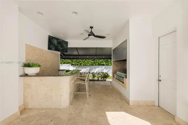 $4,599,000 | 7430 Southwest 66th Street, Miami, FL 33143