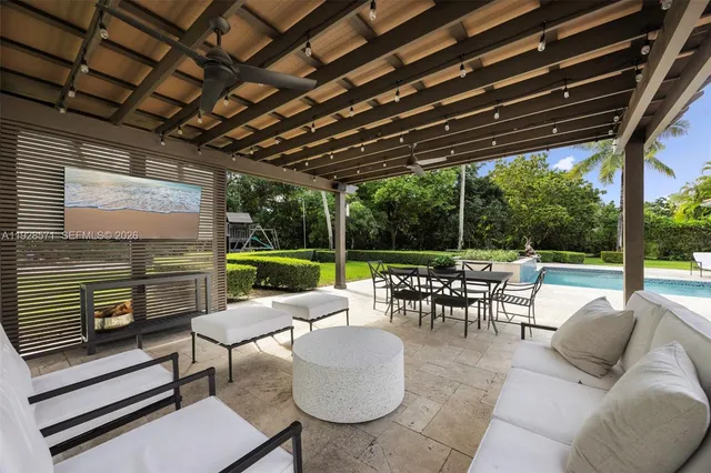 $4,599,000 | 7430 Southwest 66th Street, Miami, FL 33143