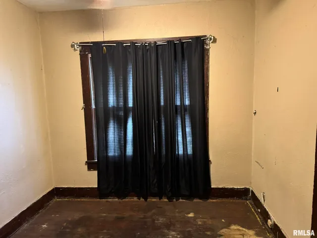 $30,000 | 962 East Broadway, Centralia, IL 62801