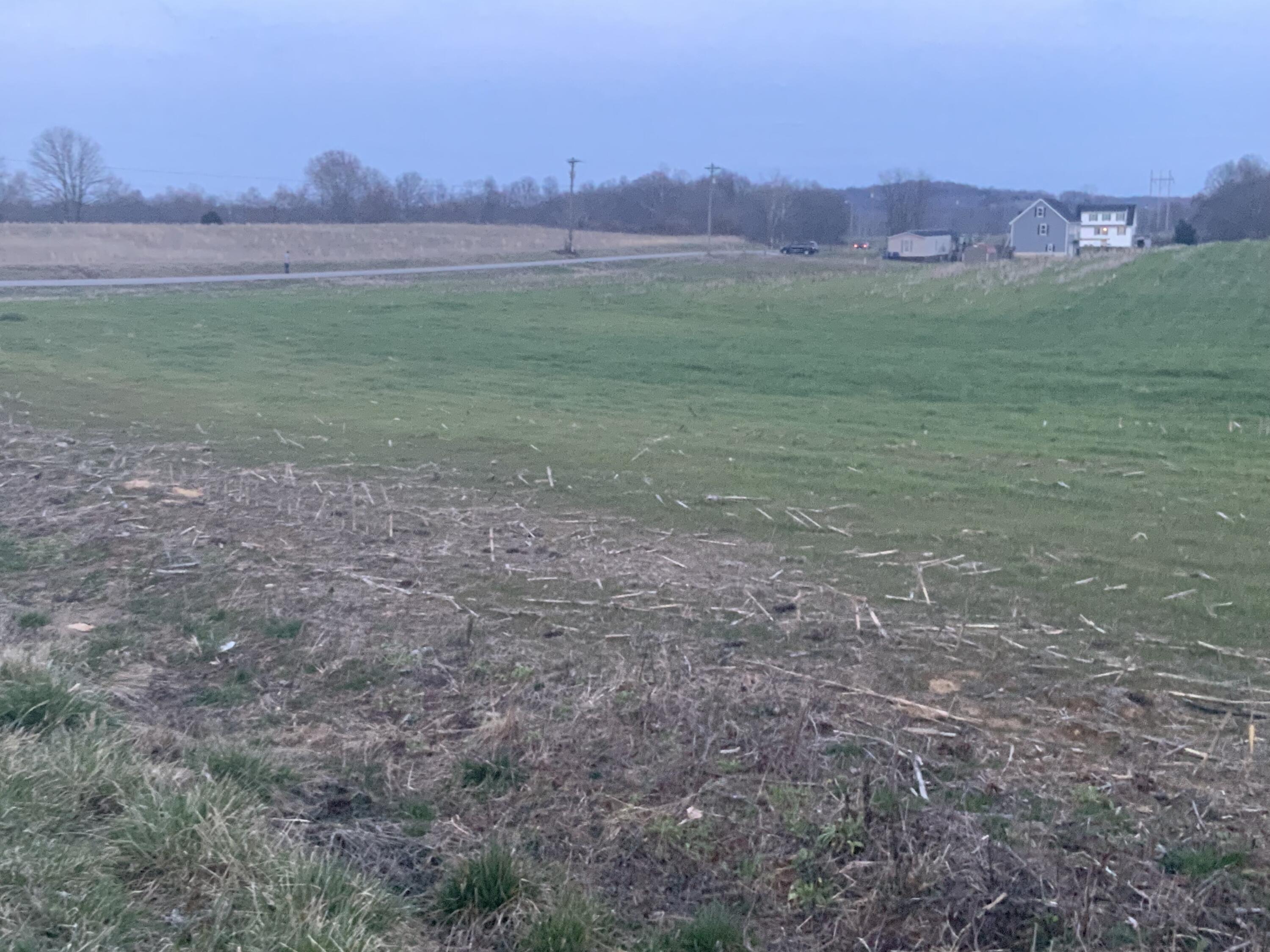 1633 Clifty Hl Road Science Hill, KY 42553 - Photo 5 of 10 IMG_1526