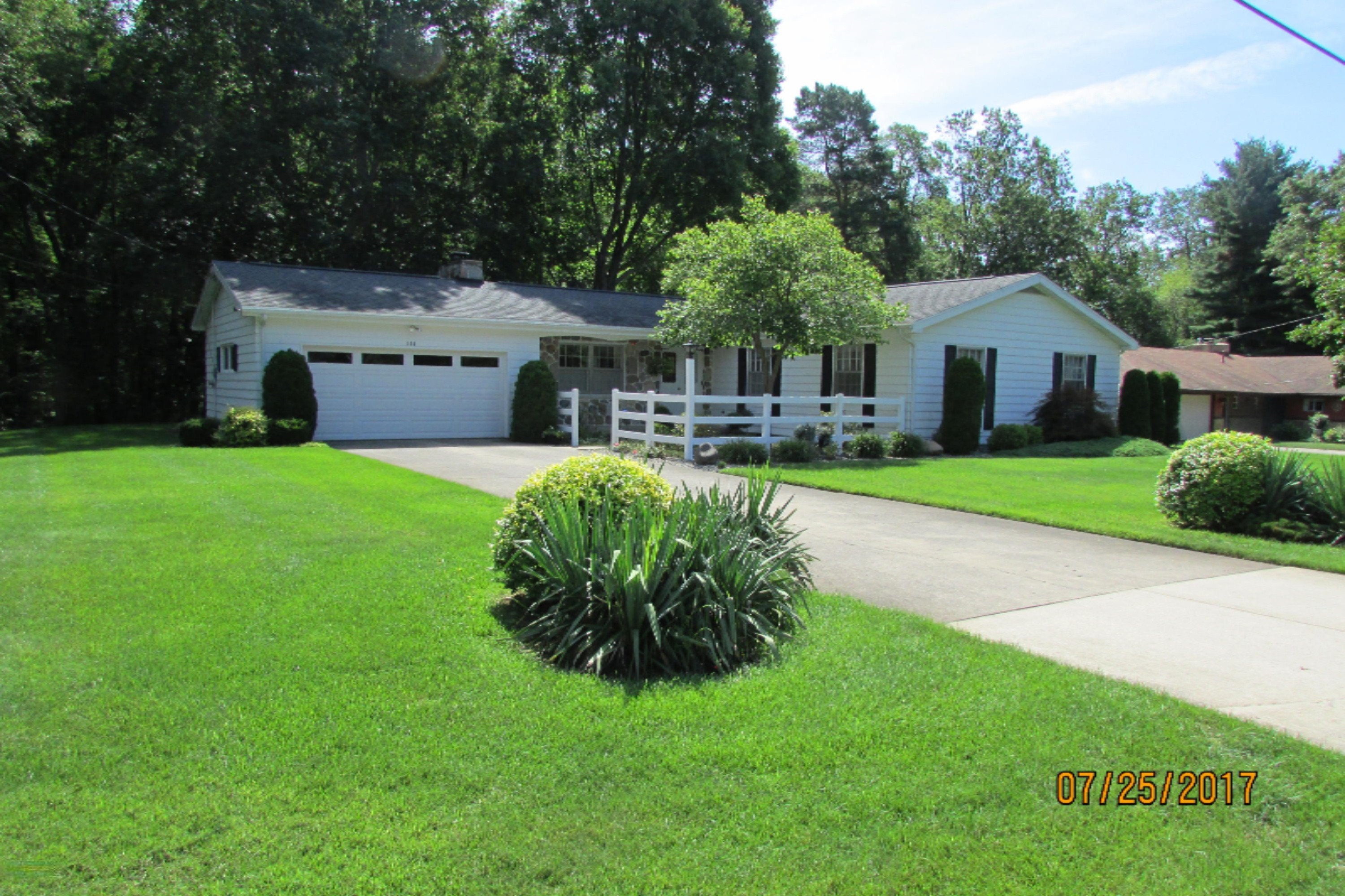 144 Fuller Road Battle Creek, MI 49015 - Photo 31 of 33 Front wide view