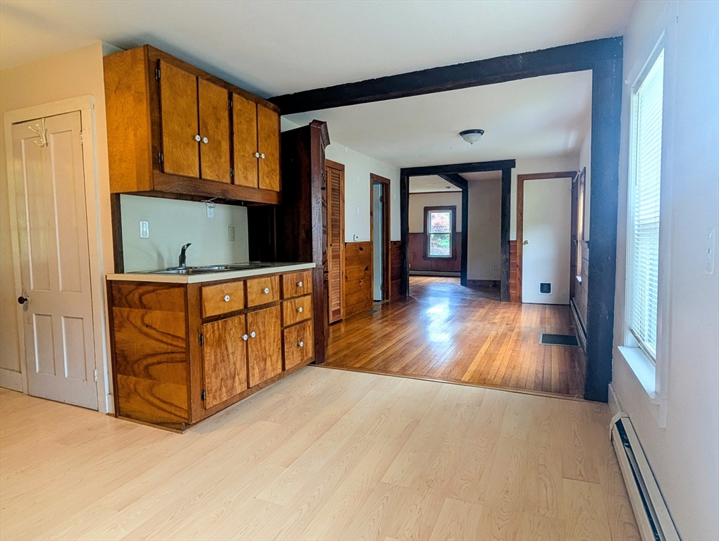 137 Main Street, Unit 1 Shelburne, MA 01370 - Photo 10 of 16
