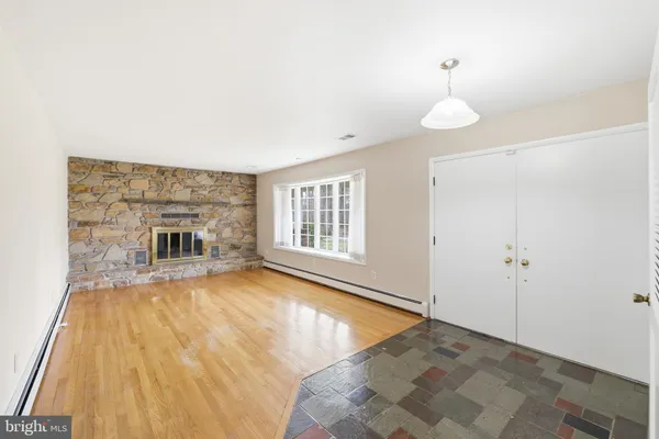 $950,000 | 2201 Knox Avenue, Reisterstown, MD 21136