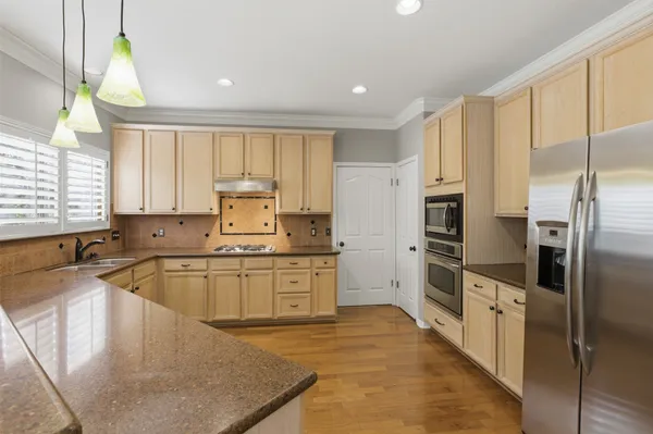 $875,000 | 5813 Miramonte Drive, Austin, TX 78759
