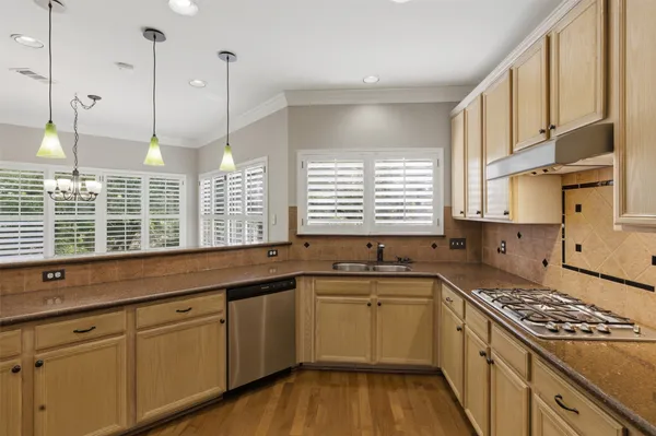 $875,000 | 5813 Miramonte Drive, Austin, TX 78759