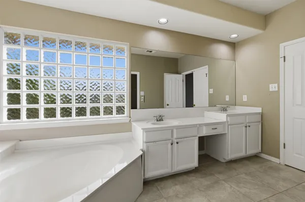 $875,000 | 5813 Miramonte Drive, Austin, TX 78759