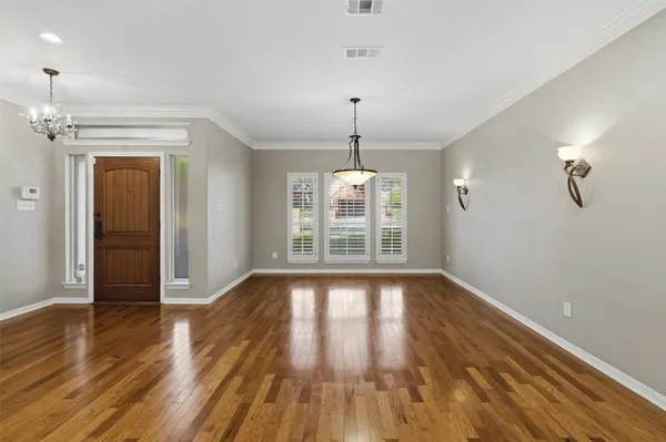 $875,000 | 5813 Miramonte Drive, Austin, TX 78759