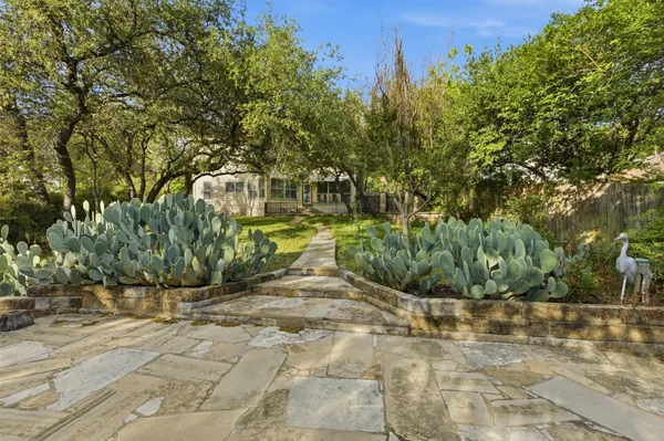 $875,000 | 5813 Miramonte Drive, Austin, TX 78759
